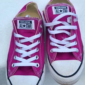 Converse All Star Chucks Size 8